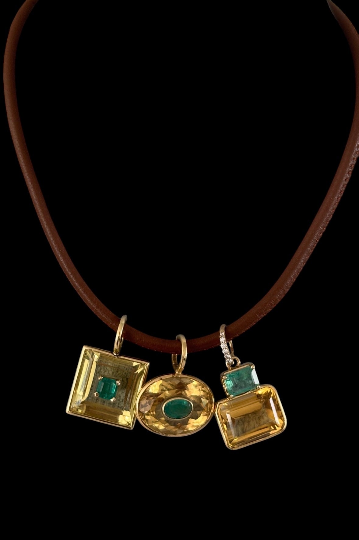Disco Pendant, Citrine Oval with Emerald