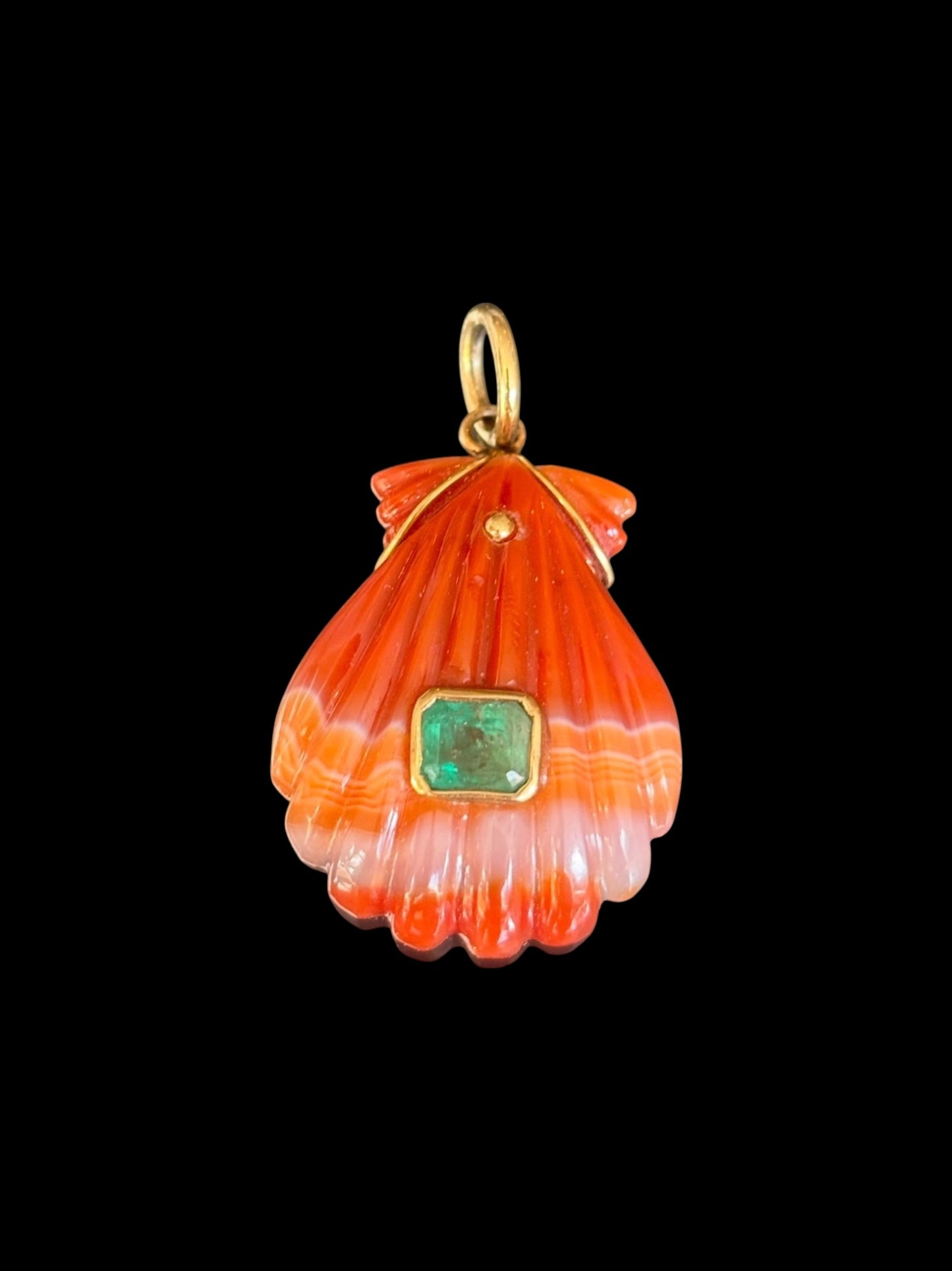 Laguna Agate Shell Pendant with Emerald