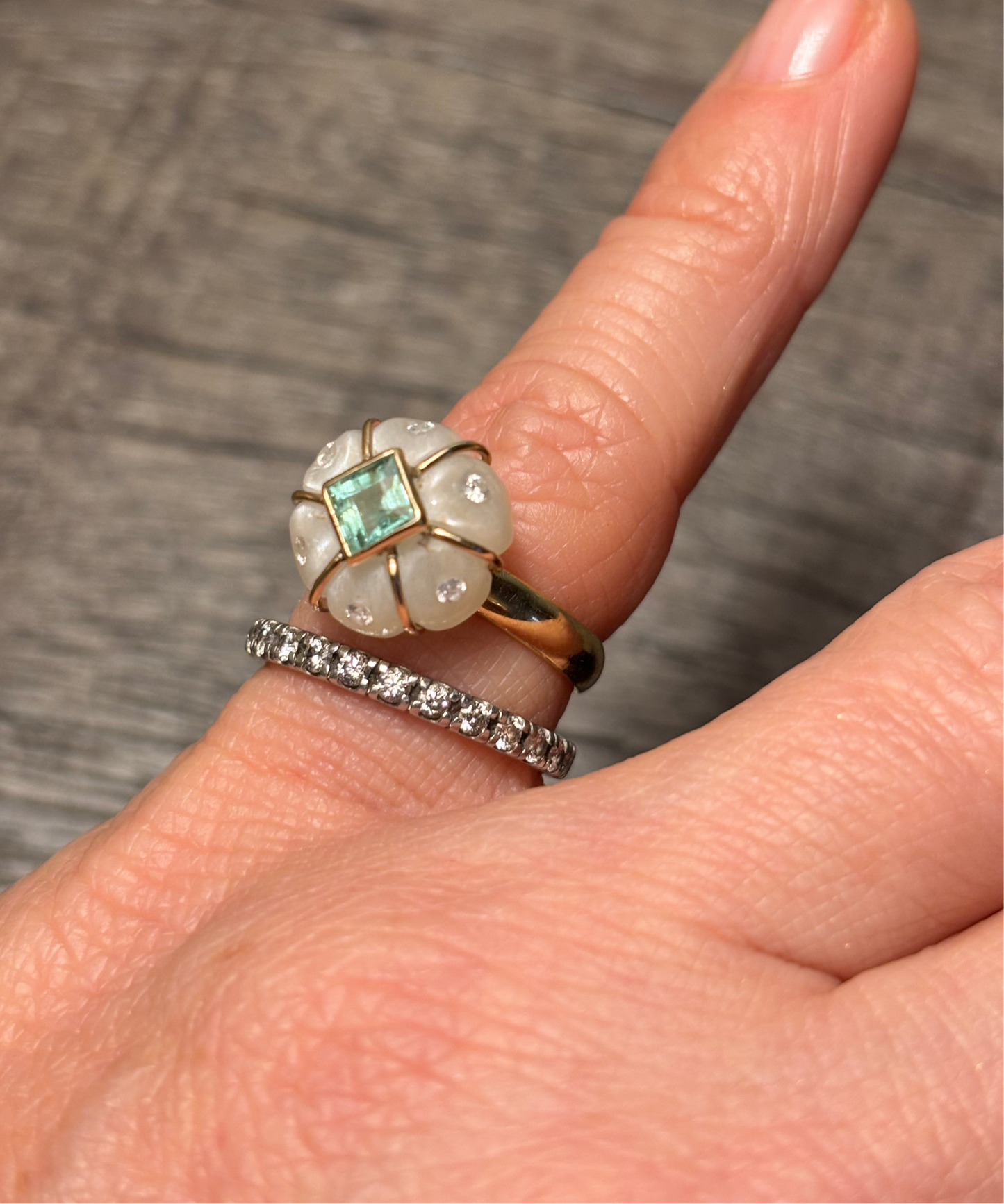 FLORA Ring, moonstone, emerald & diamonds