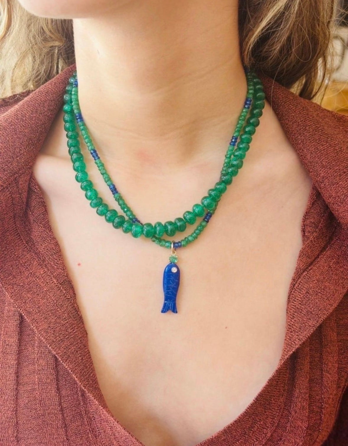 Perfect Poisson Lapis Fish Pendant with Diamond & Emerald