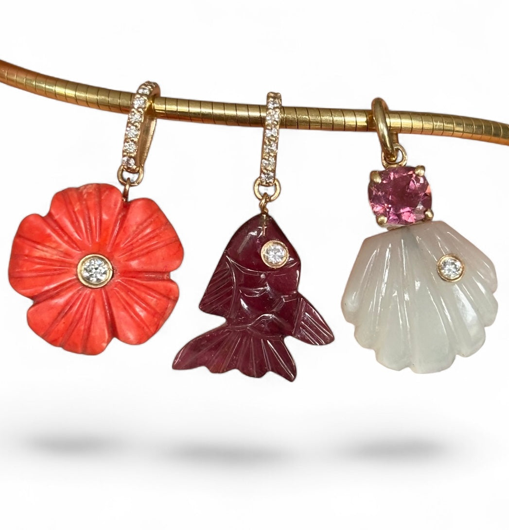 FLORA Pendant, Coral & Diamonds