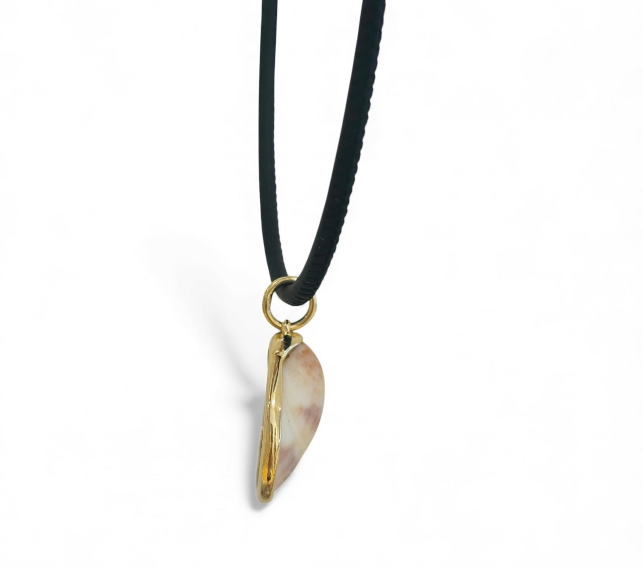 Natural Shell Pendant with Diamond
