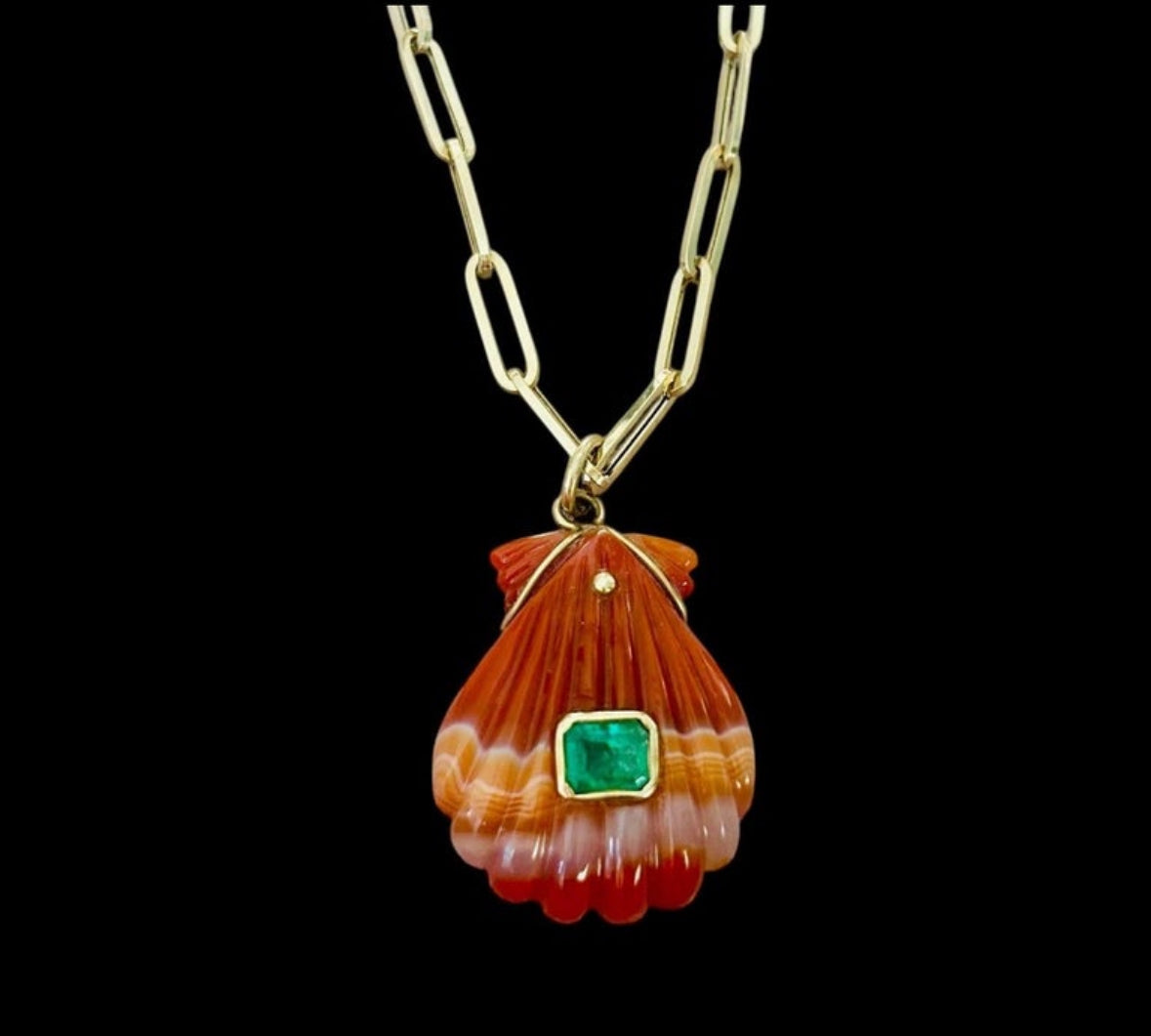 Laguna Agate Shell Pendant with Emerald