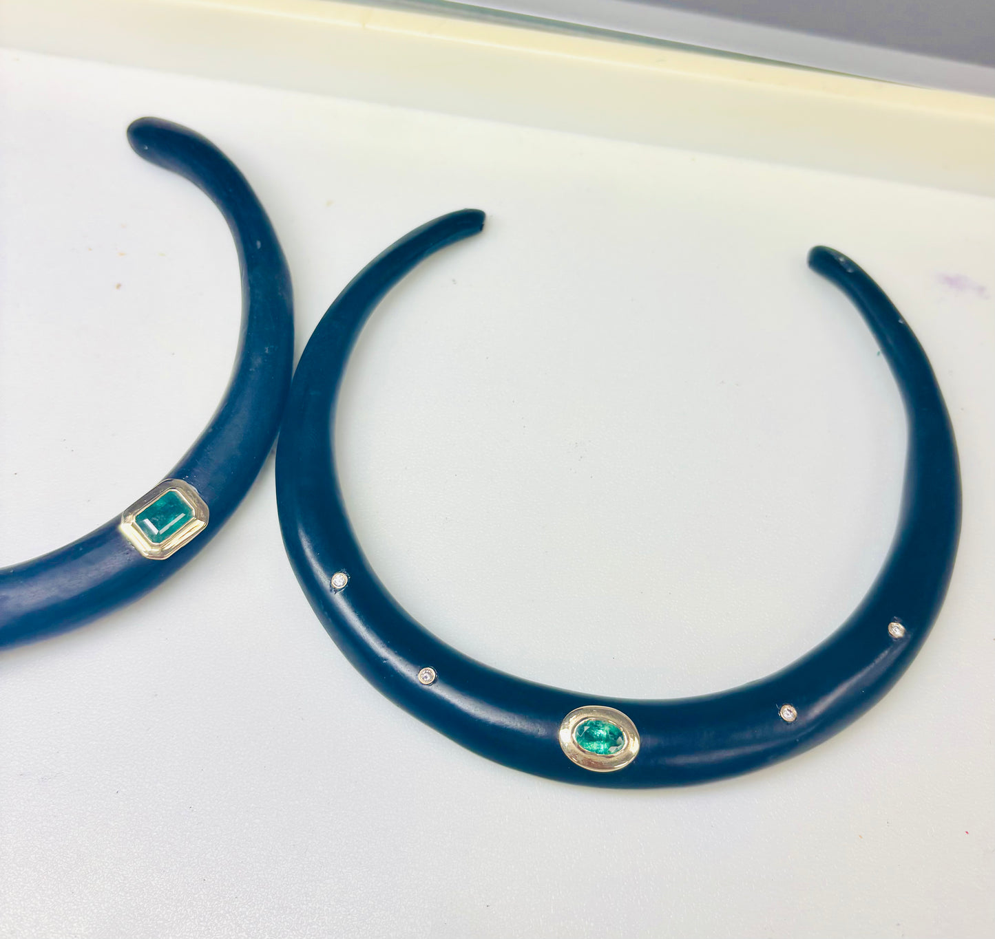 Wood Collar with Emerald & Diamonds