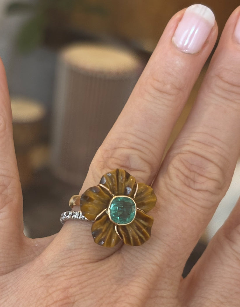 FLORA Ring, Tiger’s Eye & Emerald