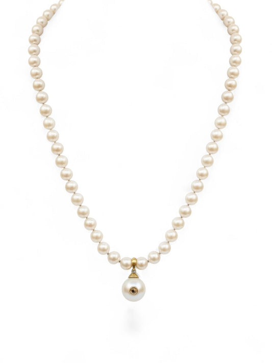 Pearl Necklace with Champagne Diamond