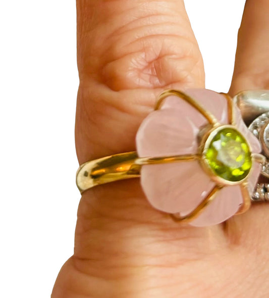 F L O R A  pinky ring, rose quartz & peridot