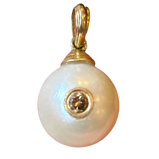 Tahitian Pearl Pendant, with champagne diamond