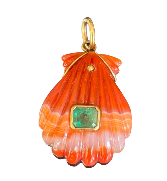 Laguna Agate Shell Pendant with Emerald