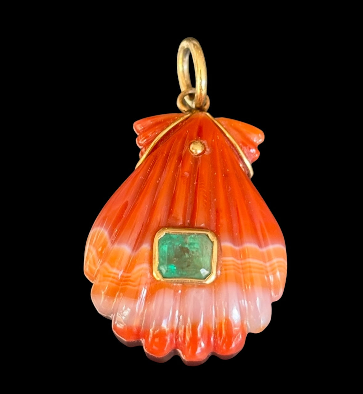 Laguna Agate Shell Pendant with Emerald