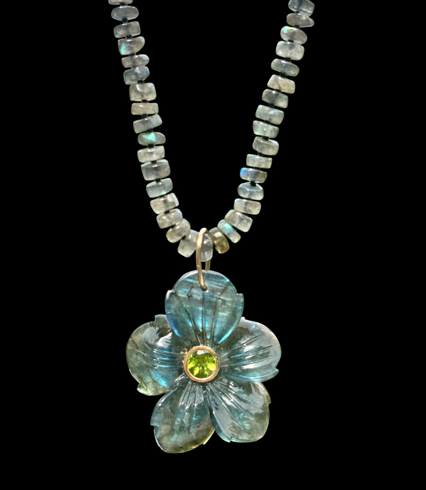 FLORA Pendant, Labradorite with Peridot