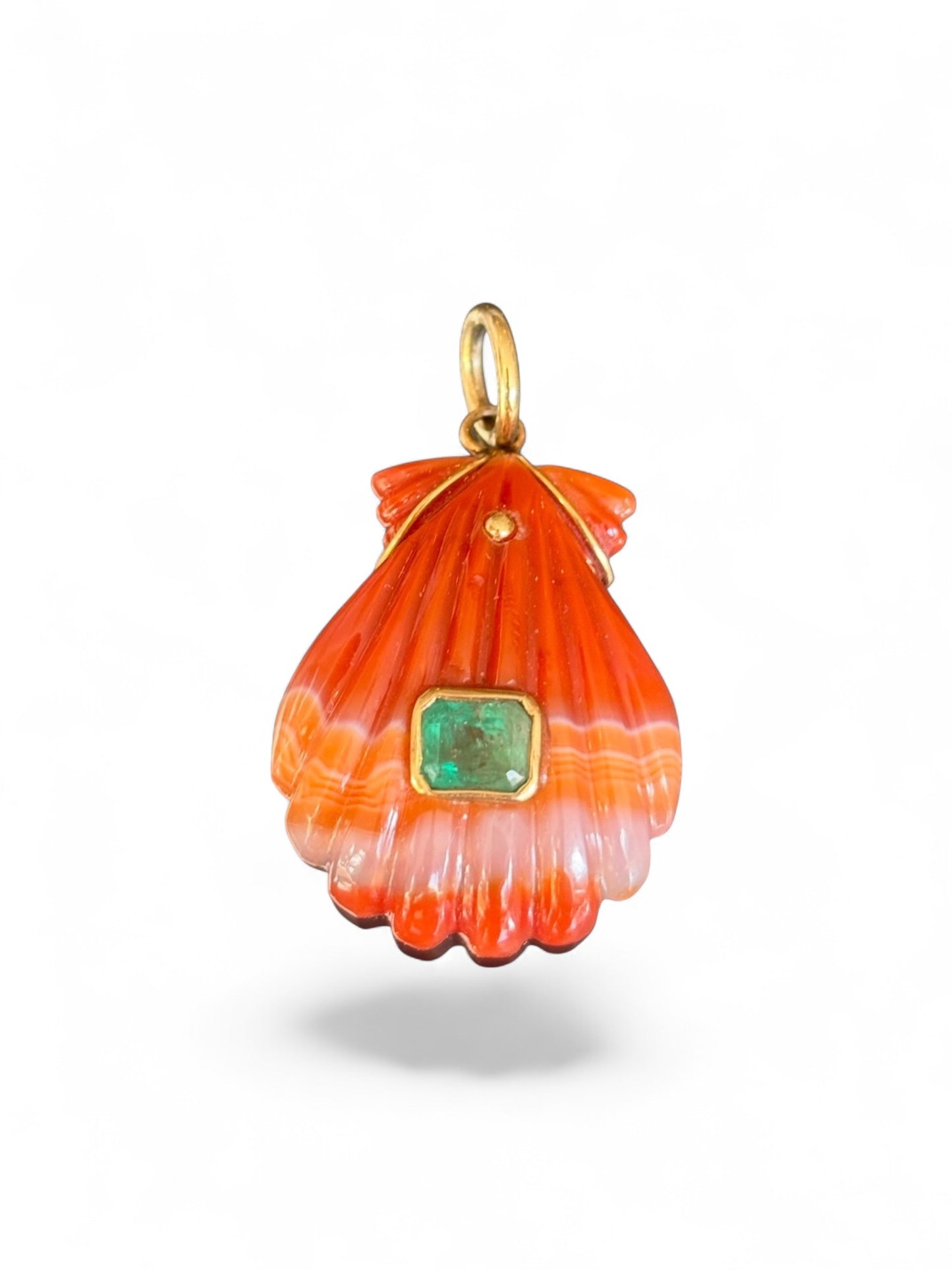 Laguna Agate Shell Pendant with Emerald